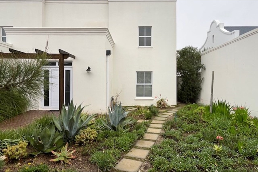 To Let 4 Bedroom Property for Rent in Croydon Olive Estate Western Cape